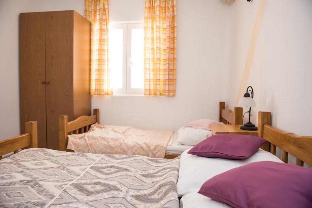 Apartments Ljubica Rogoznica  Buitenkant foto
