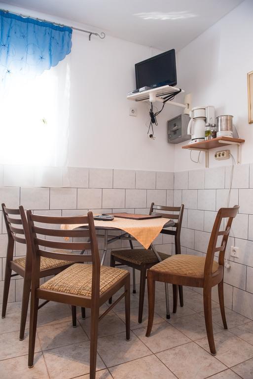 Apartments Ljubica Rogoznica  Buitenkant foto