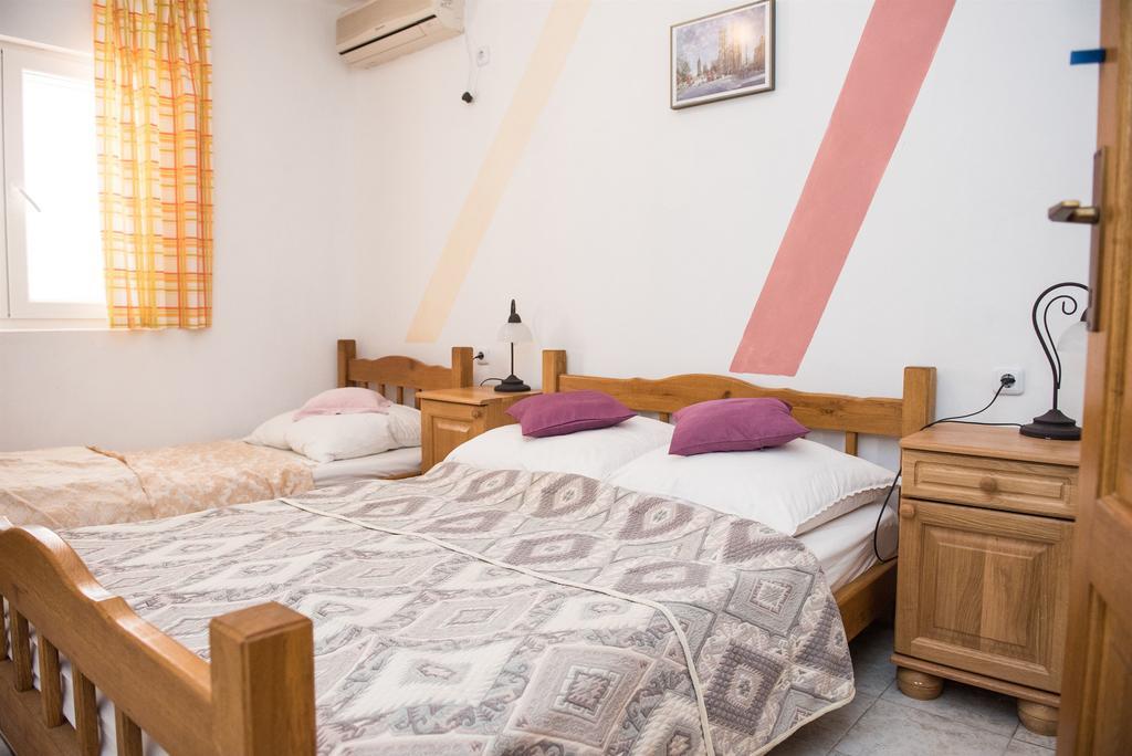 Apartments Ljubica Rogoznica  Buitenkant foto